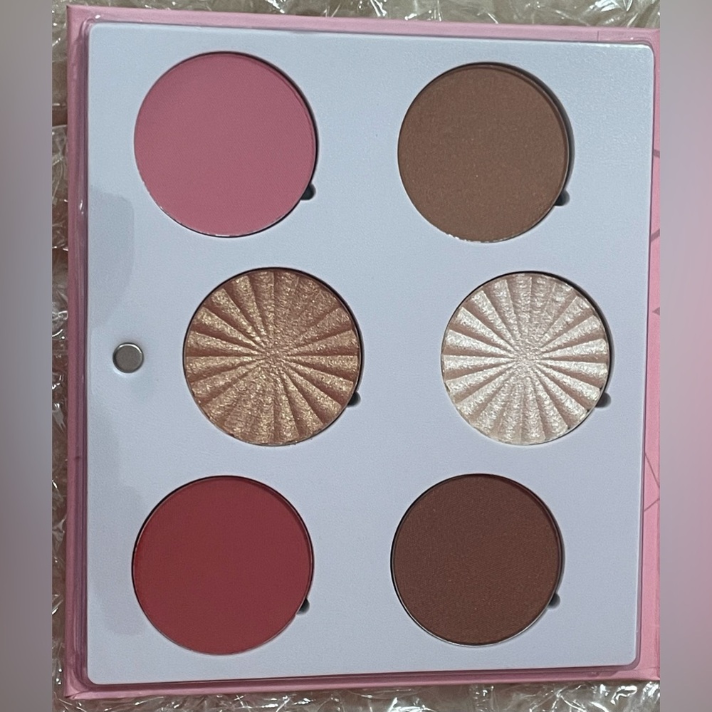 OFRA Mini Mix Palette